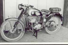 Año 1954. Moto Ossa.